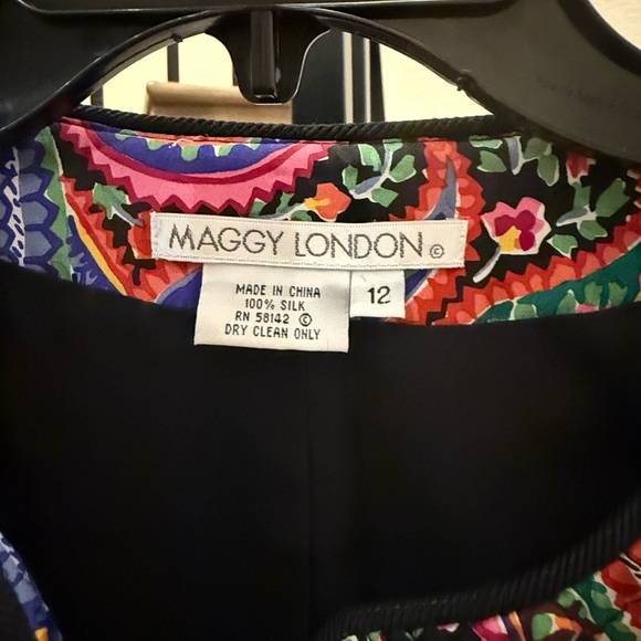 Maggy London Multicolor Paisley Blazer 100% Silk Jacket Quilted Tassel Accent - Picture 3 of 8